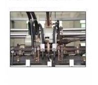 آلة ختم وطباعة الرقائق المعدنية والقطع بالقوالب TYMK مع وحدة تغذية أوتوماتيكية من سلسلة ZS 7